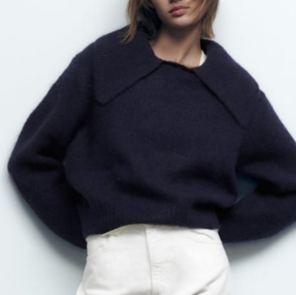 Zara Dark Navy Crewneck Sweater with Pointed Collar